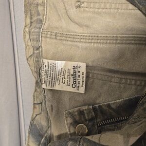 Carhartt camo shorts